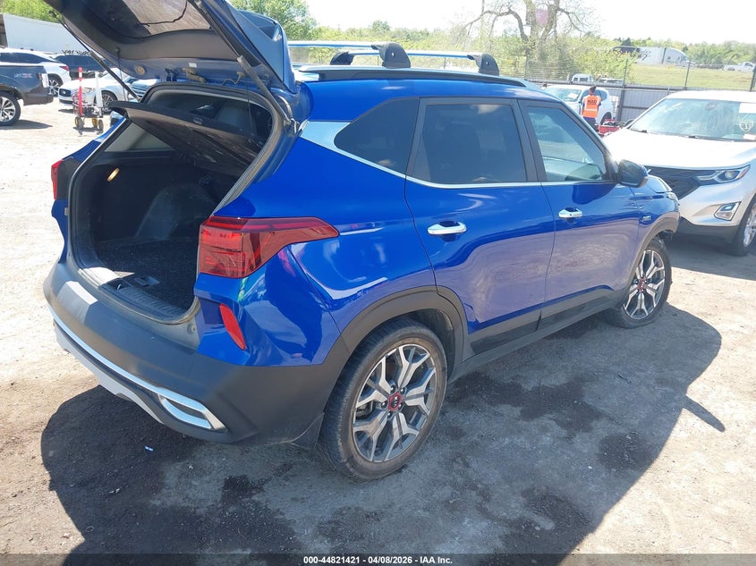 2021 Kia Seltos VIN KNDETCA22M7059370 IAAI salvage auction — FRONT END, Clear (Oklahoma), sold $775 on 2026-07-29 (photo 4)