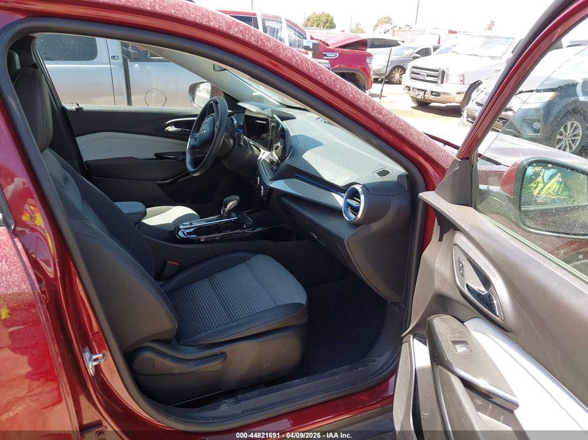 2024 Chevrolet Trax VIN KL77LHE28RC242137 IAAI salvage auction — FRONT END, Original (Texas), sold $25 on 2026-07-28 (photo 5)