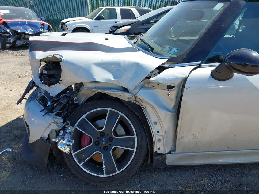 2014 Mini Convertible VIN WMWMR9C56ET499473 IAAI salvage auction — FRONT END, Salvage Title, sold $1,275 on 2026-07-10 (photo 6)