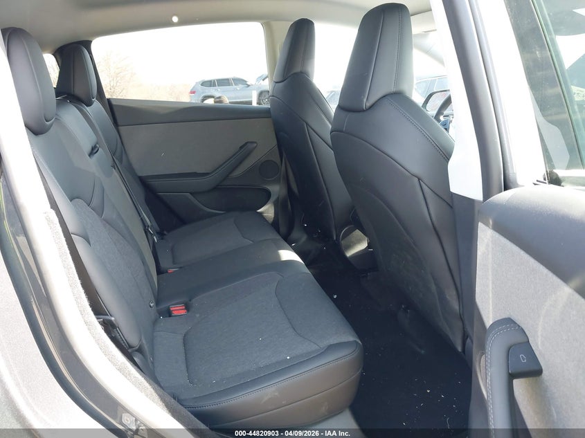 2026 Tesla Model y VIN 7SAYGDED6TA590597 IAAI salvage auction — RIGHT FRONT, Salvage (New Jersey), sold $18,250 on 2026-08-28 (photo 8)