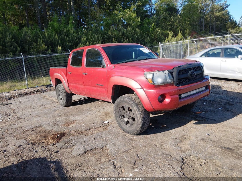 2011 Toyota Tacoma VIN 5TFJU4GN7BX005658 IAAI salvage auction — RIGHT SIDE, Salvage (Mississippi), sold $3,200 on 2026-07-15 (photo 1)