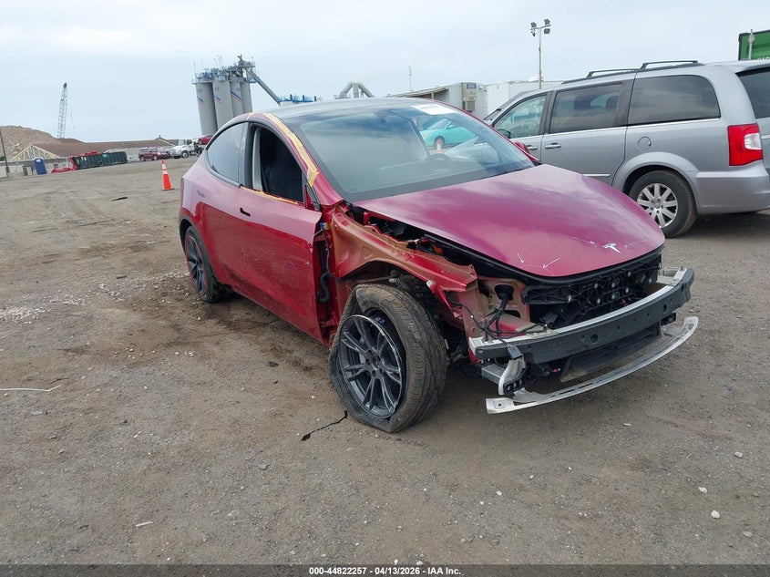 2025 Tesla Model y VIN 7SAYGDEE2SF287696 IAAI salvage auction — FRONT END, Wait Title, sold $12,600 on 2026-07-23 (photo 1)