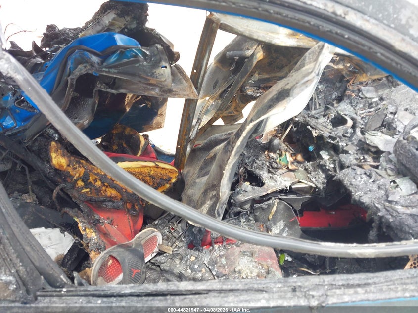 2025 Honda Civic type r VIN JHMFL5G47SX000786 IAAI salvage auction — TOTAL BURN, Certificate Of Destruction (Florida), sold $350 on 2026-07-20 (photo 5)