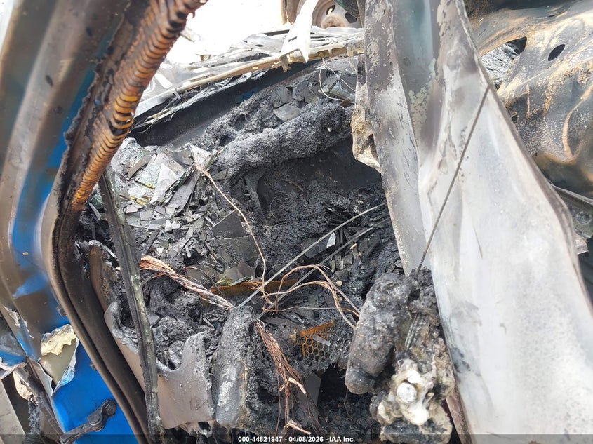 2025 Honda Civic type r VIN JHMFL5G47SX000786 IAAI salvage auction — TOTAL BURN, Certificate Of Destruction (Florida), sold $350 on 2026-07-20 (photo 7)