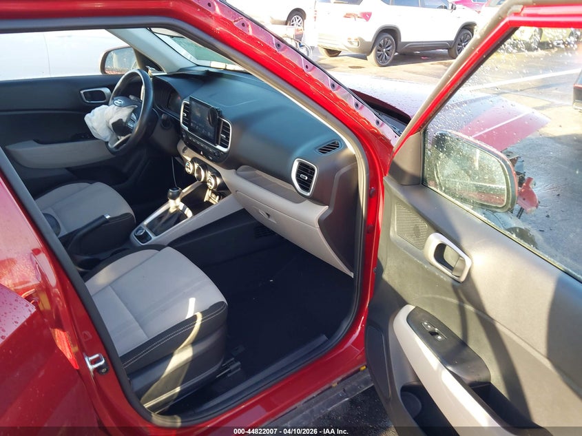 2024 Hyundai Venue VIN KMHRC8A31RU301593 IAAI salvage auction — FRONT END, Salvage Title, sold $3,050 on 2026-07-23 (photo 5)