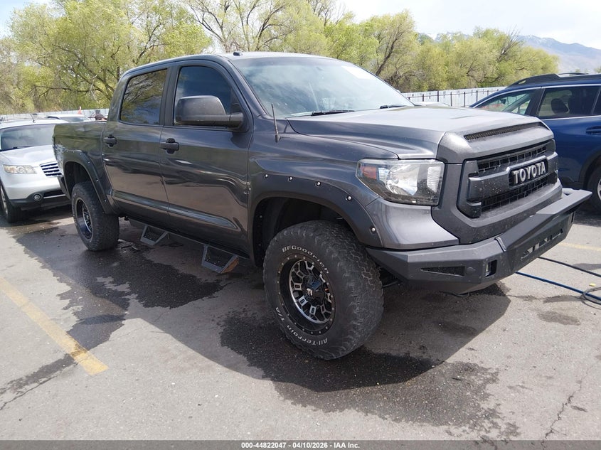 2016 Toyota Tundra VIN 5TFDW5F1XGX556881 IAAI salvage auction — REAR END, Salvage Title, sold $9,200 on 2026-07-16 (photo 1)