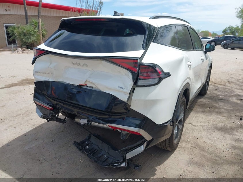 2025 Kia Sportage VIN KNDPXCDG0S7221966 IAAI salvage auction — REAR END, Salvage Title, sold $12,200 on 2026-07-23 (photo 6)