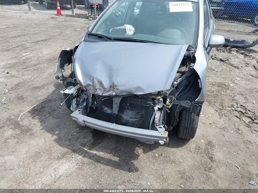 2008 Honda Fit VIN JHMGD38498S061115 IAAI salvage auction — FRONT END, Junk Bill Of Sale Mv2459 (Wisconsin), sold $400 on 2026-07-29 (photo 6)