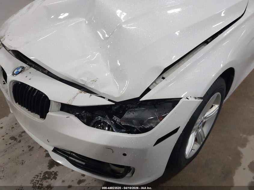 2013 BMW 3er VIN WBA3B3C52DJ976911 IAAI salvage auction — FRONT END, Salvage Title, sold $650 on 2026-07-27 (photo 6)