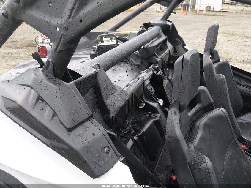 2023 Can-am/ brp Maverick VIN 3JBVGAY41PE003797 IAAI salvage auction — LEFT FRONT, Salvage (Oregon), sold $4,600 on 2026-08-24 (photo 8)