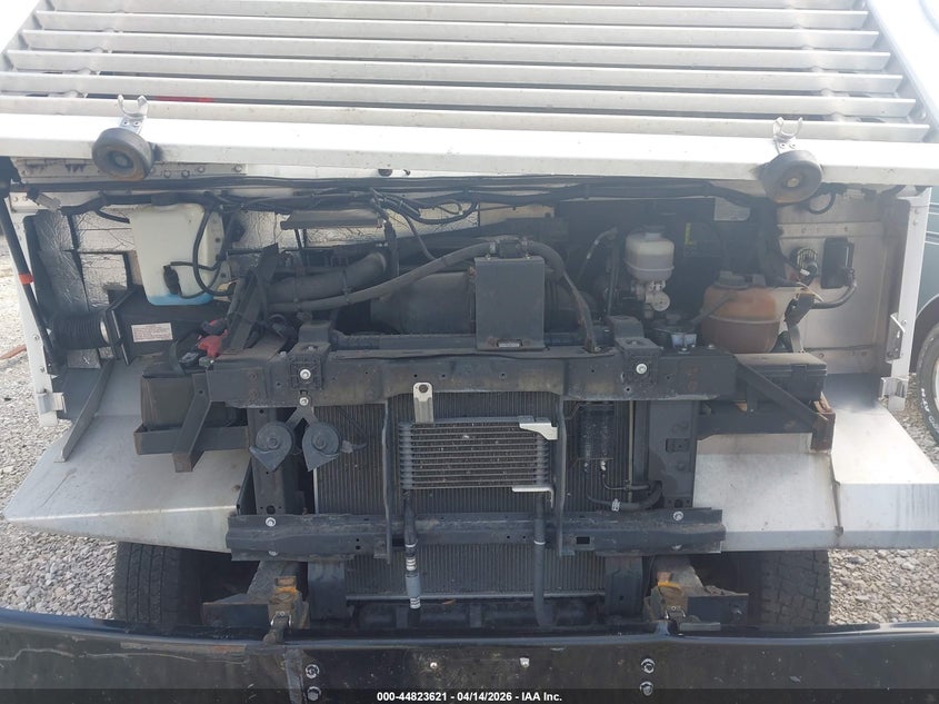 2016 Ford Econoline VIN 1FC4E4KS9GDC58027 IAAI salvage auction — NORMAL WEAR, Wait Title, sold $1,800 on 2026-07-22 (photo 9)