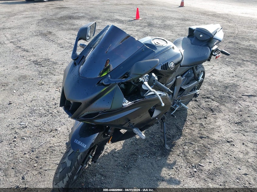 2025 Yamaha Yzf VIN JYARM38Y4SA004004 IAAI salvage auction — THEFT, Salvage (California), sold $3,150 on 2026-07-28 (photo 2)