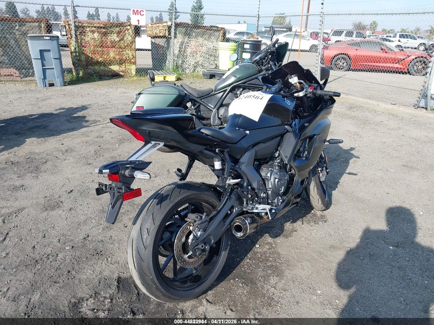 2025 Yamaha Yzf VIN JYARM38Y4SA004004 IAAI salvage auction — THEFT, Salvage (California), sold $3,150 on 2026-07-28 (photo 4)