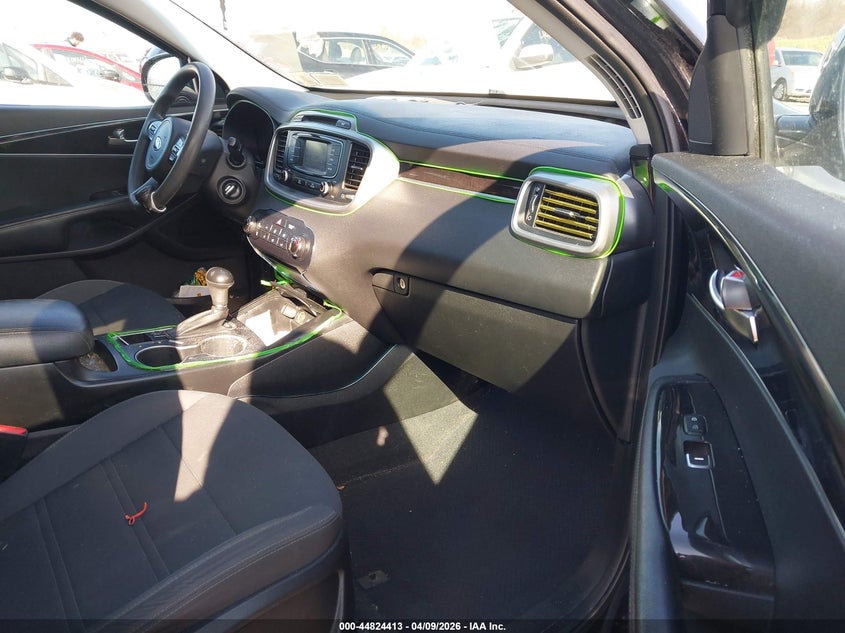 2017 Kia Sorento VIN 5XYPGDA32HG213998 IAAI salvage auction — FRONT END, Mv-907A (New York), sold $1,600 on 2026-07-23 (photo 5)