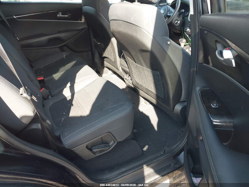 2017 Kia Sorento VIN 5XYPGDA32HG213998 IAAI salvage auction — FRONT END, Mv-907A (New York), sold $1,600 on 2026-07-23 (photo 8)