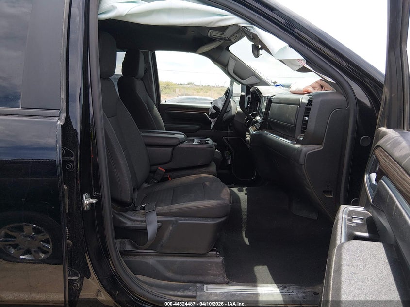 2025 Chevrolet Silverado 2500 VIN 2GC1KNE72S1232933 IAAI salvage auction — RIGHT FRONT, Enterprise Vehicles Clear Only (Texas), sold $20,100 on 2026-07-29 (photo 5)