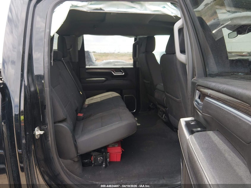 2025 Chevrolet Silverado 2500 VIN 2GC1KNE72S1232933 IAAI salvage auction — RIGHT FRONT, Enterprise Vehicles Clear Only (Texas), sold $20,100 on 2026-07-29 (photo 8)