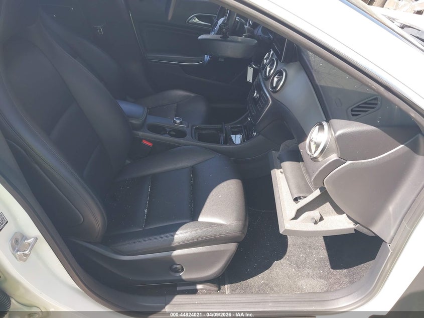 2014 Mercedes-benz Cla-class VIN WDDSJ4GB9EN121680 IAAI salvage auction — VANDALISM, Salvage (Mississippi), sold $25 on 2026-07-30 (photo 5)
