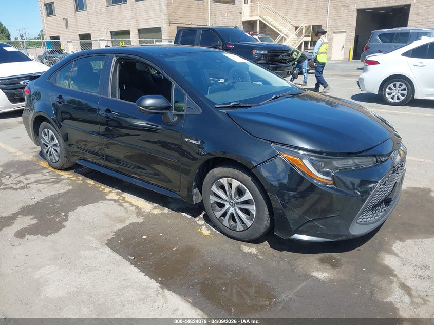 2021 Toyota Corolla VIN JTDEAMDE0MJ018823 IAAI salvage auction — REAR END, Salvage (California), sold $3,650 on 2026-07-29 (photo 1)