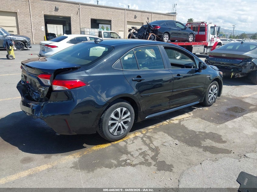 2021 Toyota Corolla VIN JTDEAMDE0MJ018823 IAAI salvage auction — REAR END, Salvage (California), sold $3,650 on 2026-07-29 (photo 4)
