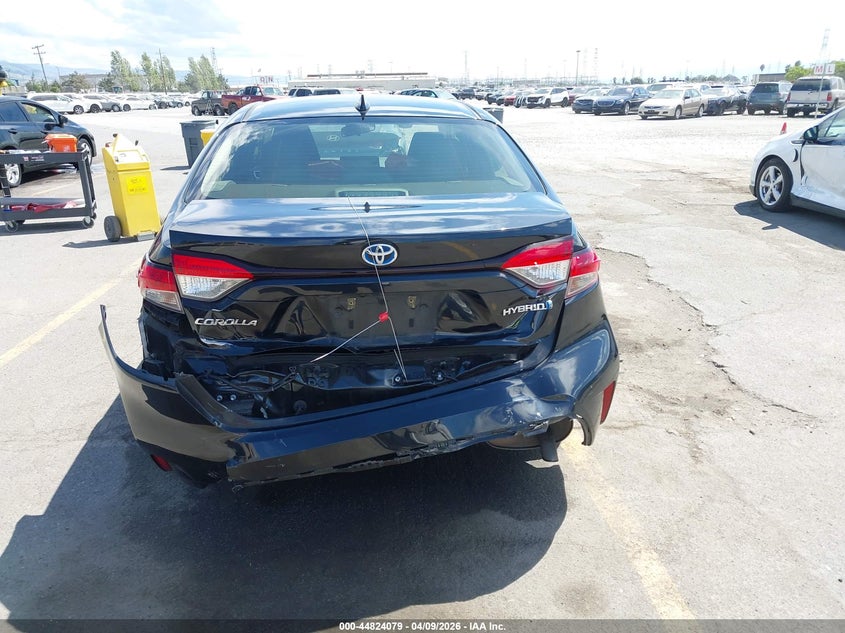 2021 Toyota Corolla VIN JTDEAMDE0MJ018823 IAAI salvage auction — REAR END, Salvage (California), sold $3,650 on 2026-07-29 (photo 6)