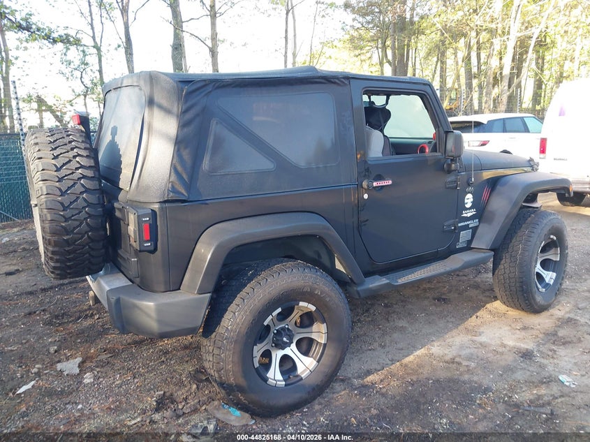 2008 Jeep Wrangler / VIN 1J4FA54148L567095 IAAI salvage auction — NORMAL WEAR, Clear (Virginia), sold $1,975 on 2026-09-09 (photo 4)
