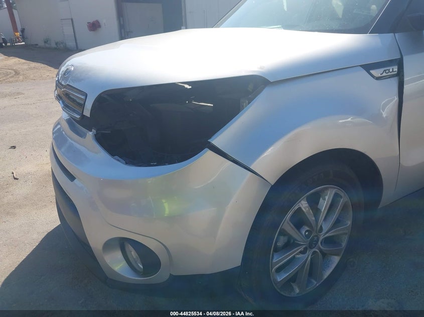 2019 Kia Soul VIN KNDJP3A53K7004694 IAAI salvage auction — FRONT END, Salvage Title, sold $325 on 2026-07-28 (photo 6)