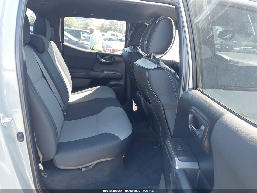 2022 Toyota Tacoma VIN 3TMBZ5DN5NM033999 IAAI salvage auction — THEFT, Clear - Dealer Only (California), sold $19,100 on 2026-07-09 (photo 8)
