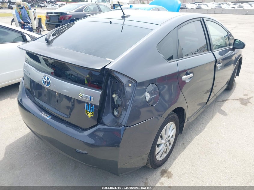 2014 Toyota Prius VIN JTDKN3DP7E3049740 IAAI salvage auction — LEFT SIDE, Salvage Title, sold $4,550 on 2026-07-29 (photo 4)