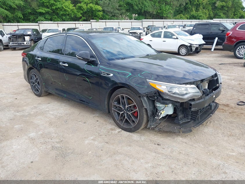 2019 Kia Optima VIN 5XXGW4L23KG313787 IAAI salvage auction — FRONT END, Salvage Title, sold $3,700 on 2026-07-16 (photo 1)