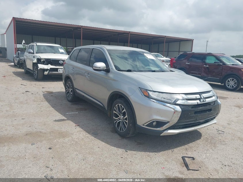 2018 Mitsubishi Outlander VIN JA4AD3A32JZ064079 IAAI salvage auction — BIO HAZARD, Salvage (Texas), sold $1,375 on 2026-07-14 (photo 1)