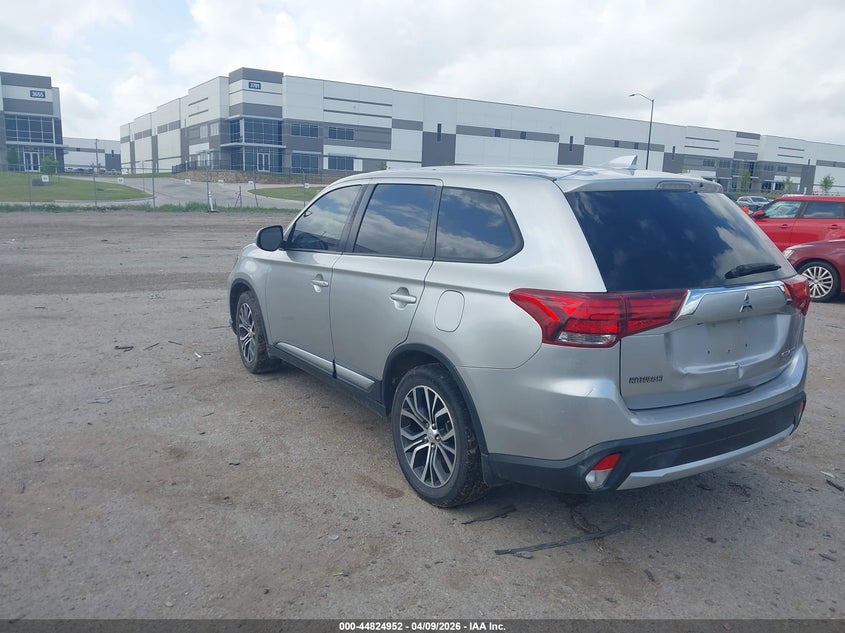 2018 Mitsubishi Outlander VIN JA4AD3A32JZ064079 IAAI salvage auction — BIO HAZARD, Salvage (Texas), sold $1,375 on 2026-07-14 (photo 3)