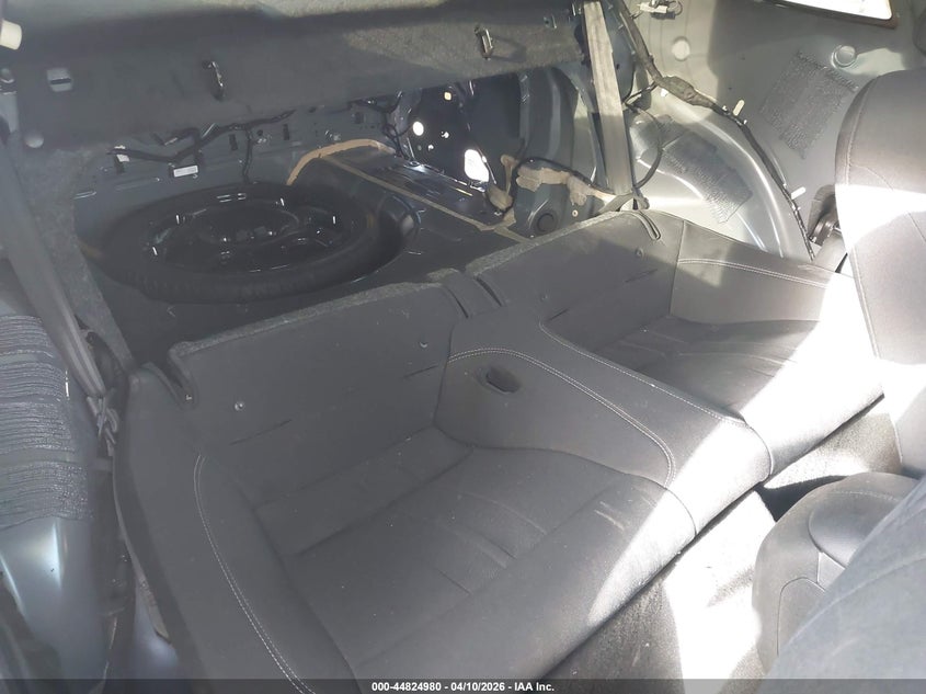 2022 Ford Mustang VIN 1FA6P8CF2N5108205 IAAI salvage auction — SIDE, Wait Title, sold $13,300 on 2026-07-11 (photo 8)