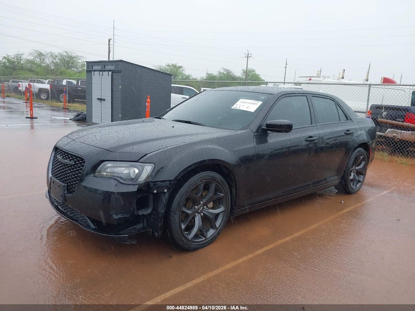 2022 Chrysler 300 VIN 2C3CCAAG4NH241346 IAAI salvage auction — LEFT FRONT, Salvage (Hawaii), sold $6,100 on 2026-08-18 (photo 6)