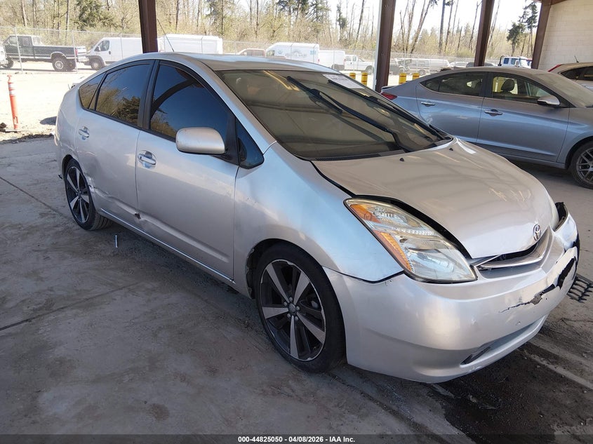 2004 Toyota Prius VIN JTDKB20U640103883 IAAI salvage auction — SIDE, Bill Of Sale (Washington), sold $300 on 2026-08-02 (photo 1)