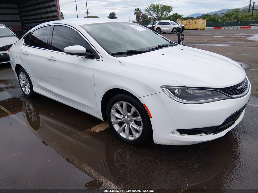 2015 Chrysler 200 VIN 1C3CCCCB5FN619051 IAAI salvage auction — SIDE, Salvage Title (Hawaii), sold $725 on 2026-07-23 (photo 1)