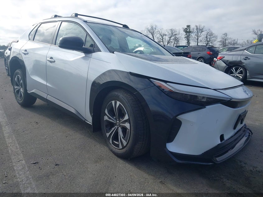 2025 Toyota Bz4x VIN JTMAAAAA5SA068676 — IAAI salvage auction photo