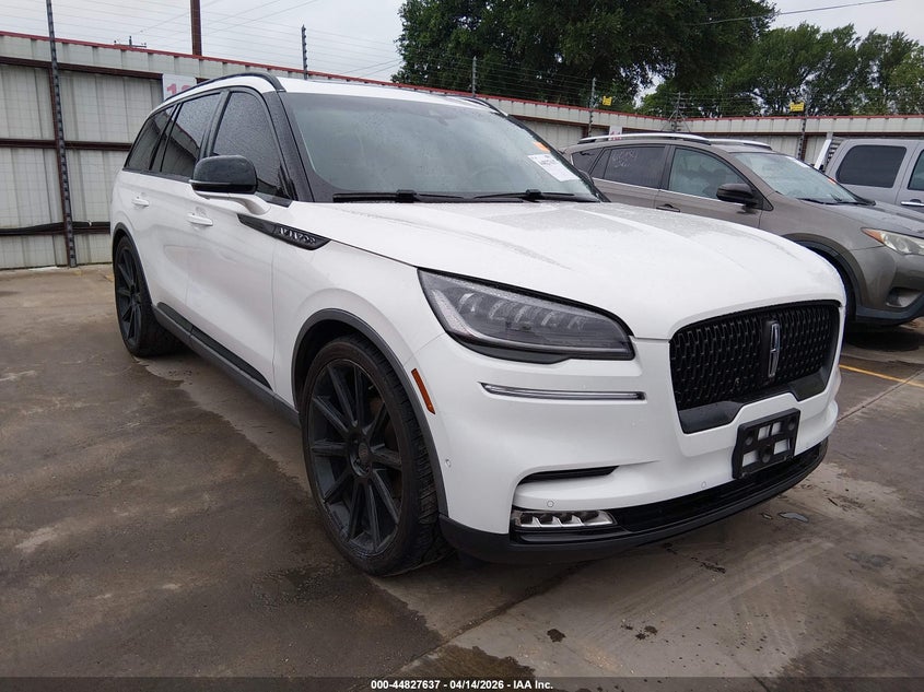 2020 Lincoln Aviator VIN 5LM5J7WC0LGL23370 IAAI salvage auction — LEFT SIDE, Wait Title, sold $7,800 on 2026-07-21 (photo 1)