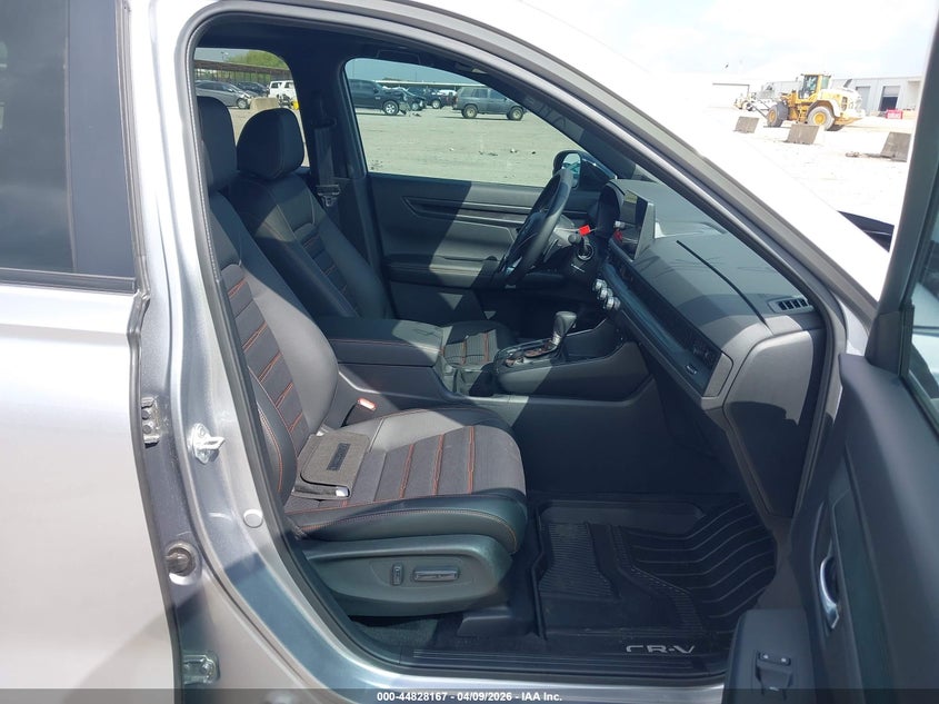 2026 Honda Cr-v VIN 7FARS5H86TE015749 IAAI salvage auction — FRONT & REAR, Original (Texas), sold $16,525 on 2026-07-15 (photo 5)