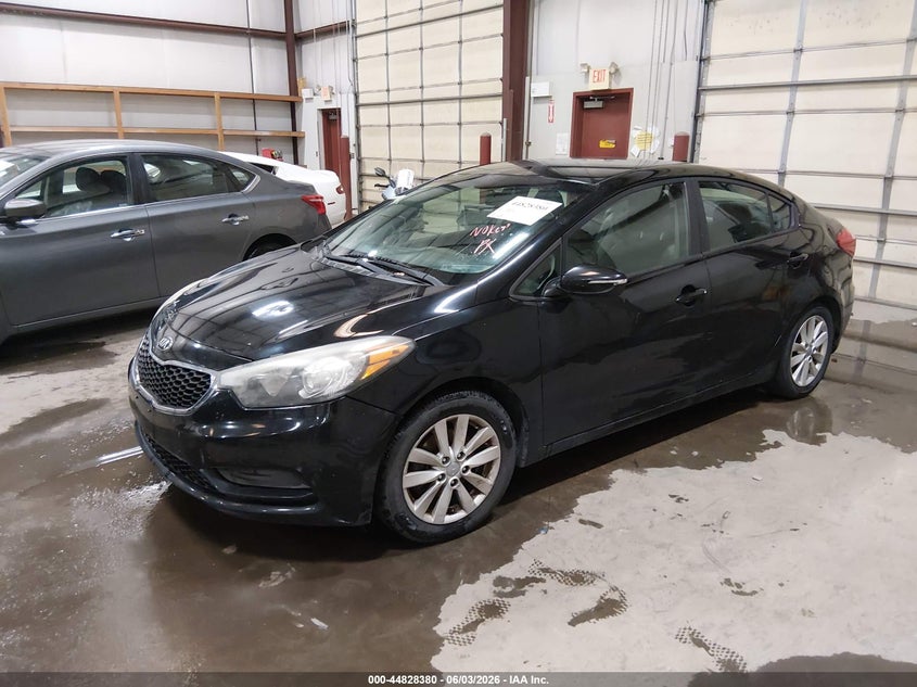 2015 Kia Forte VIN KNAFX4A68F5270344 IAAI salvage auction — NORMAL WEAR, Clear (Tennessee), sold $300 on 2026-07-24 (photo 2)