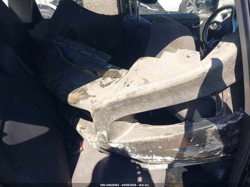 2013 Honda Fit VIN JHMGE8H58DC018540 IAAI salvage auction — FRONT & REAR, Salvage Title, sold $425 on 2026-07-14 (photo 8)