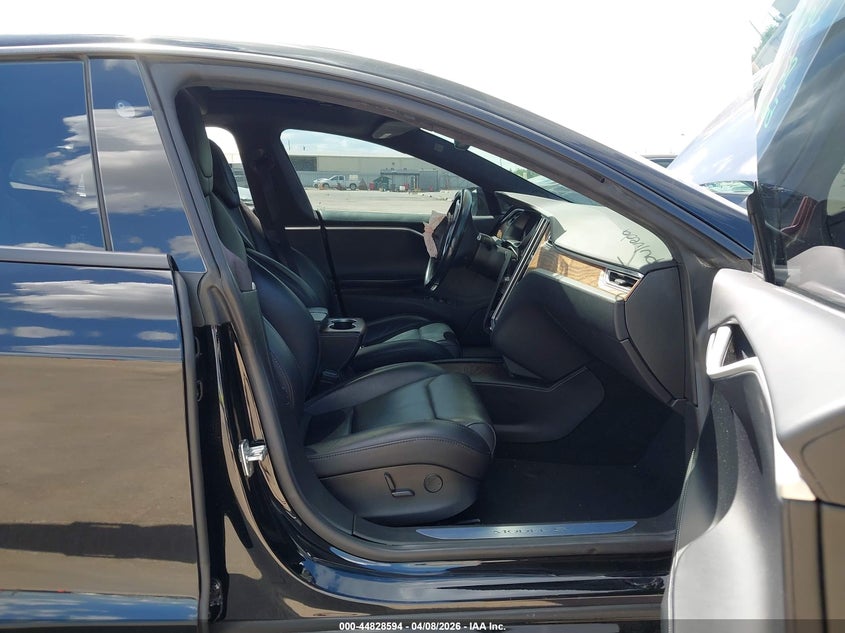 2018 Tesla Model s VIN 5YJSA1E28JF247940 IAAI salvage auction — RIGHT FRONT, Original (Texas), sold $8,900 on 2026-07-07 (photo 5)