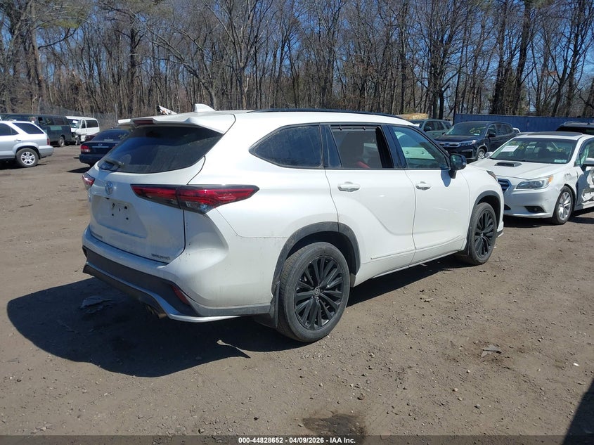 2021 Toyota Highlander VIN 5TDLZRBH3MS085560 IAAI salvage auction — FRONT & REAR, Salvage Title, sold $20,550 on 2026-07-07 (photo 4)