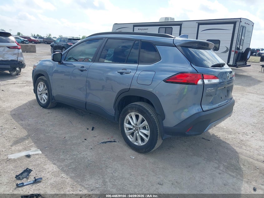2023 Toyota Corolla cross VIN 7MUCAAAGXPV070954 IAAI salvage auction — RIGHT SIDE, Original (Texas), sold $4,350 on 2026-07-08 (photo 3)