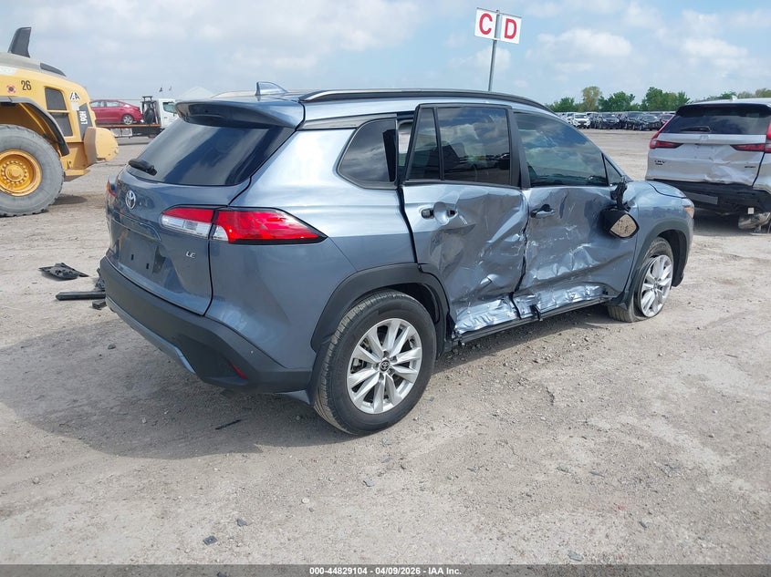 2023 Toyota Corolla cross VIN 7MUCAAAGXPV070954 IAAI salvage auction — RIGHT SIDE, Original (Texas), sold $4,350 on 2026-07-08 (photo 4)