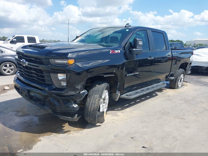 2024 Chevrolet Silverado VIN 2GC1YME70R1158561 IAAI salvage auction — LEFT SIDE, Original (Texas), sold $13,600 on 2026-07-30 (photo 2)