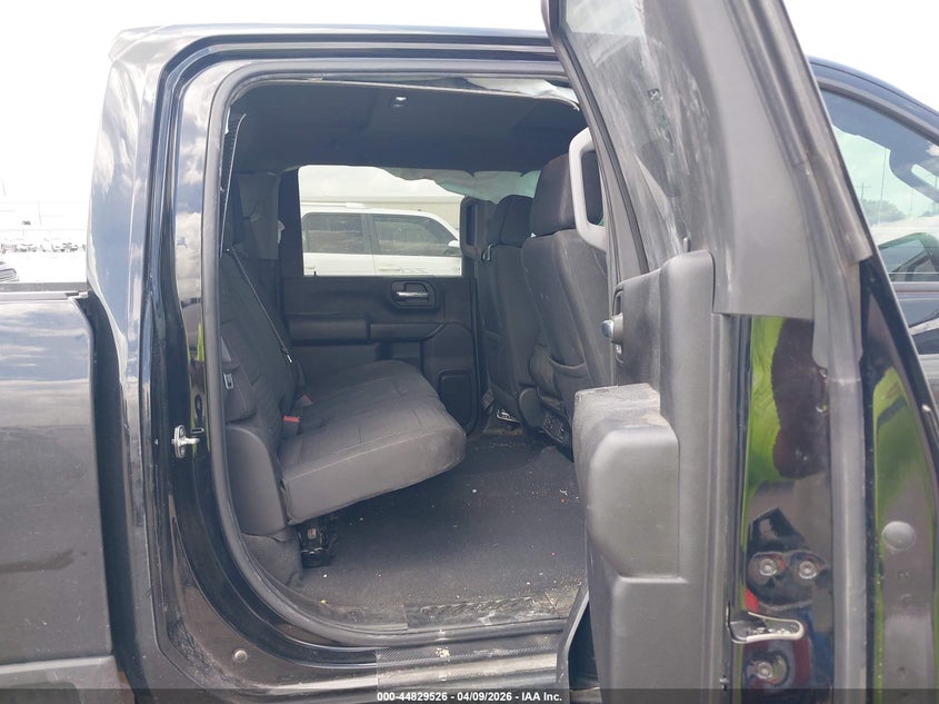 2024 Chevrolet Silverado VIN 2GC1YME70R1158561 IAAI salvage auction — LEFT SIDE, Original (Texas), sold $13,600 on 2026-07-30 (photo 8)
