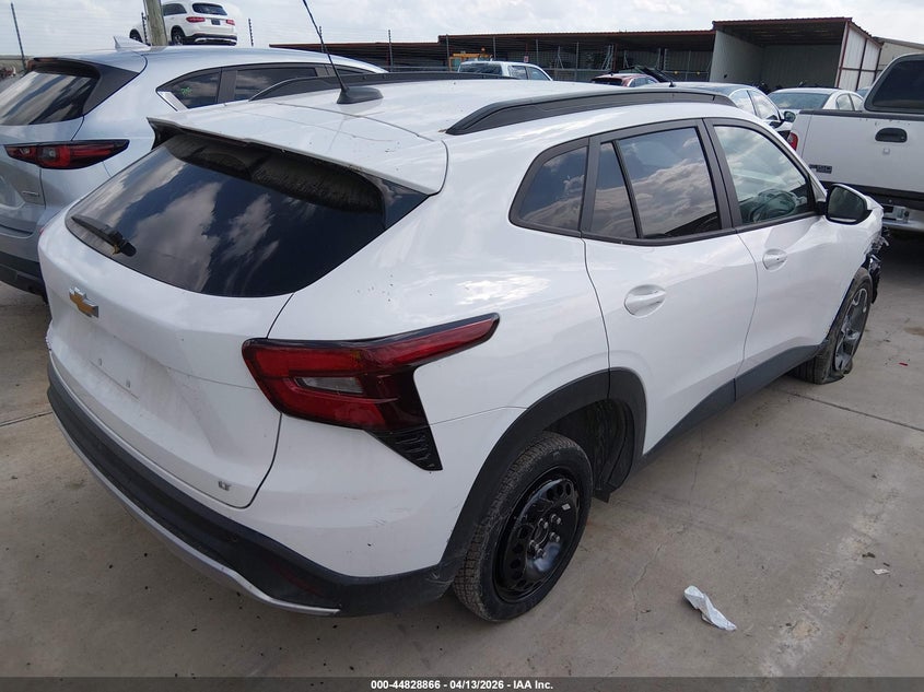 2024 Chevrolet Trax VIN KL77LHE21RC174909 IAAI salvage auction — LEFT FRONT, Wait Title, sold $4,550 on 2026-07-14 (photo 4)
