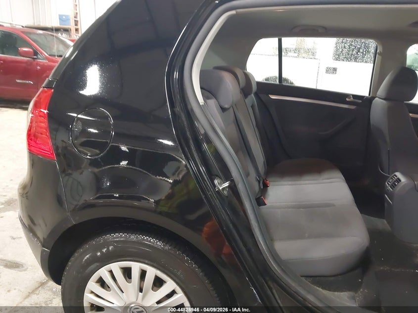 2009 Volkswagen Rabbit VIN WVWDA71K49W146418 IAAI salvage auction — LEFT SIDE, Regular Certificate (Iowa), sold $775 on 2026-07-14 (photo 8)