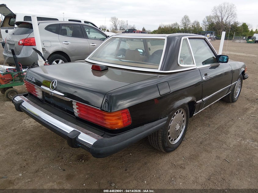 1987 Mercedes-benz VIN WDBBA48DXHA062451 IAAI salvage auction — FRONT END, Salvage (Ohio), sold $4,250 on 2026-07-29 (photo 4)